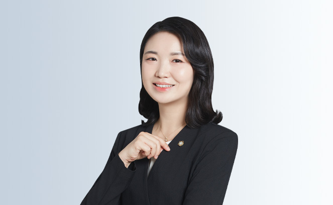 [법률 칼럼] 음란물 유포 피해자의 권리 구제, 가해자 처벌부터 법적 대응은?